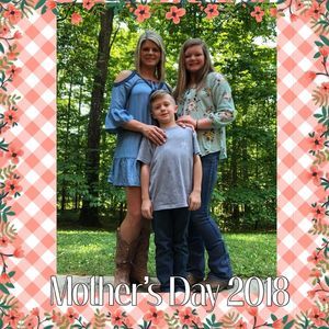 Meet your Posher, Alicia